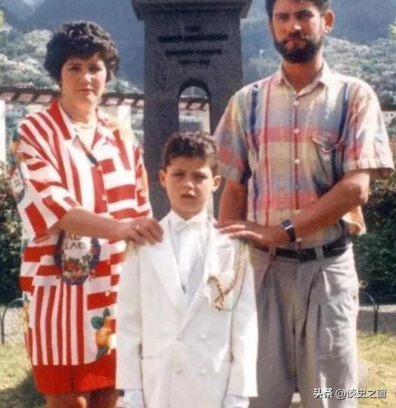 c罗曾在街头乞讨的亿万球王,曾在街头乞讨的亿万球王