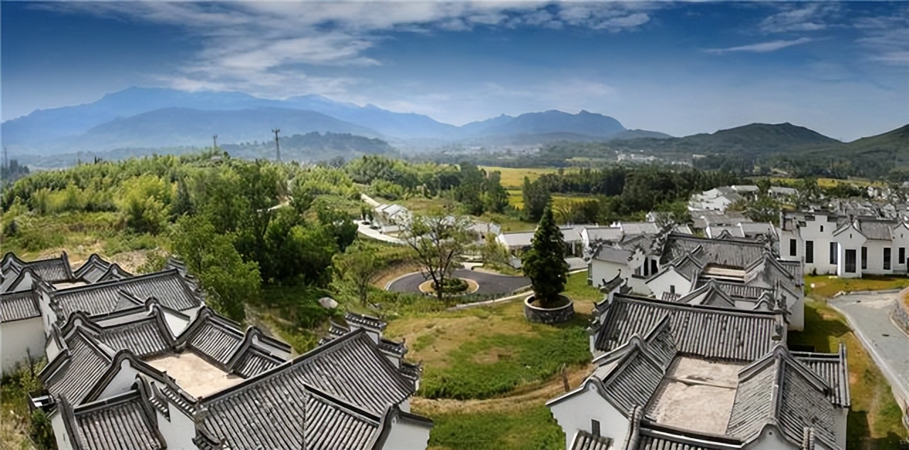 探秘秀丽山水,探秘黄山村
