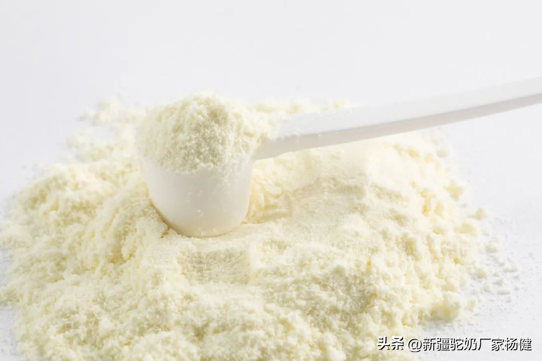 奶粉冲出来结块是什么原因,奶粉结块现象是怎么回事