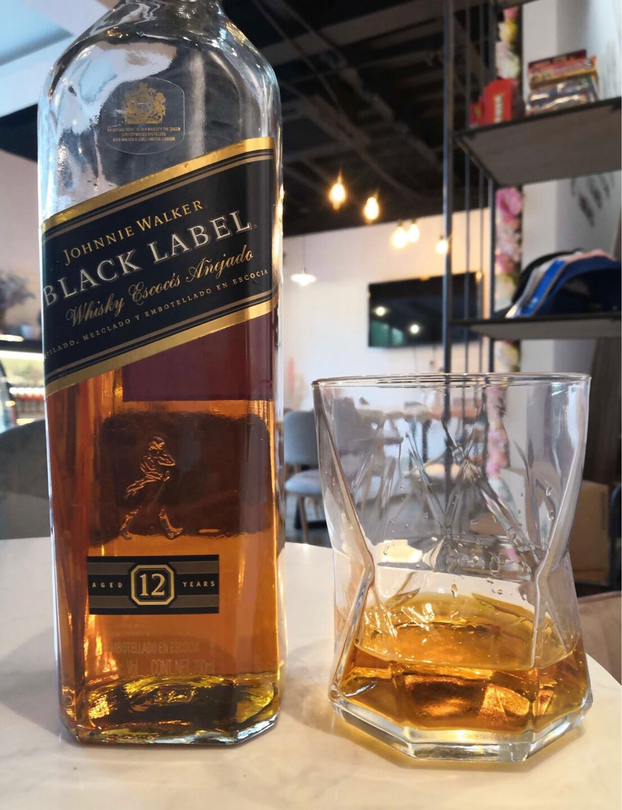 洋酒白兰地与威士忌有什么区别,威士忌酒杯和白兰地酒杯的区别