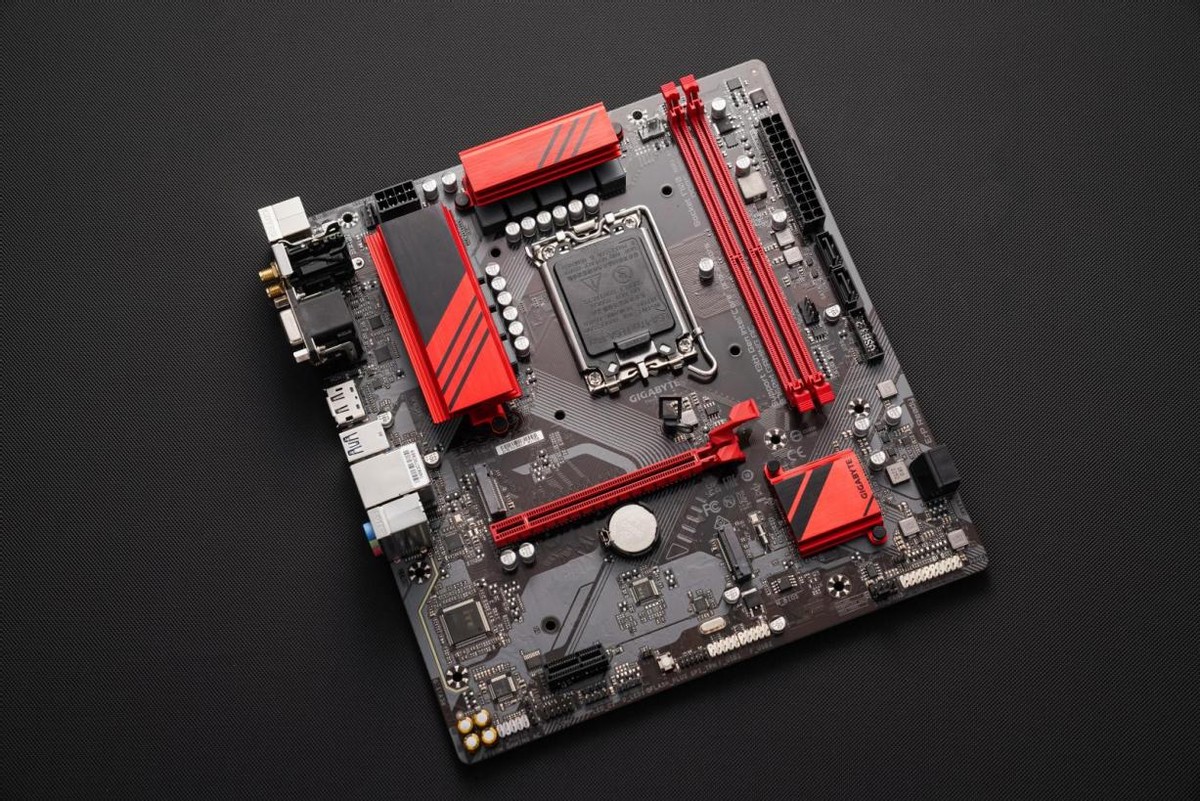 技嘉b760gaming内存超频该怎么调,技嘉b760mgaming如何超频内存