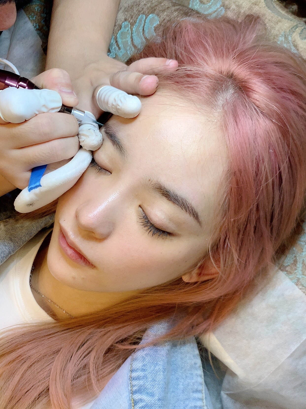 纹眉后几天可以碰水,纹眉后多久变自然好看