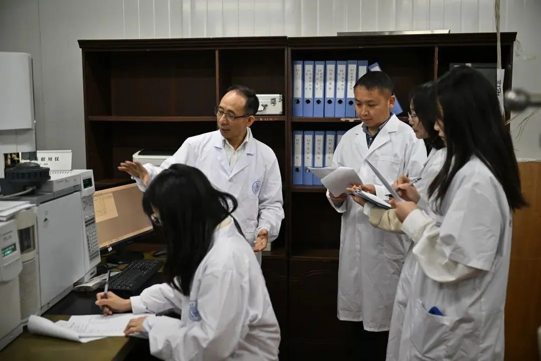 高考顺利！欢迎你来重庆，续写与重大的未来故事