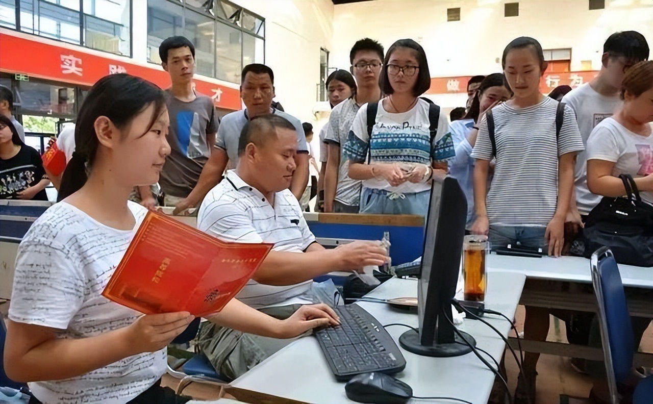 录取通知书注意事项,高考后大学录取通知书查询