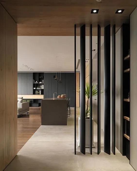 卫生间门对入户门化解神器,入户门对主卧对卫生间门怎么解决