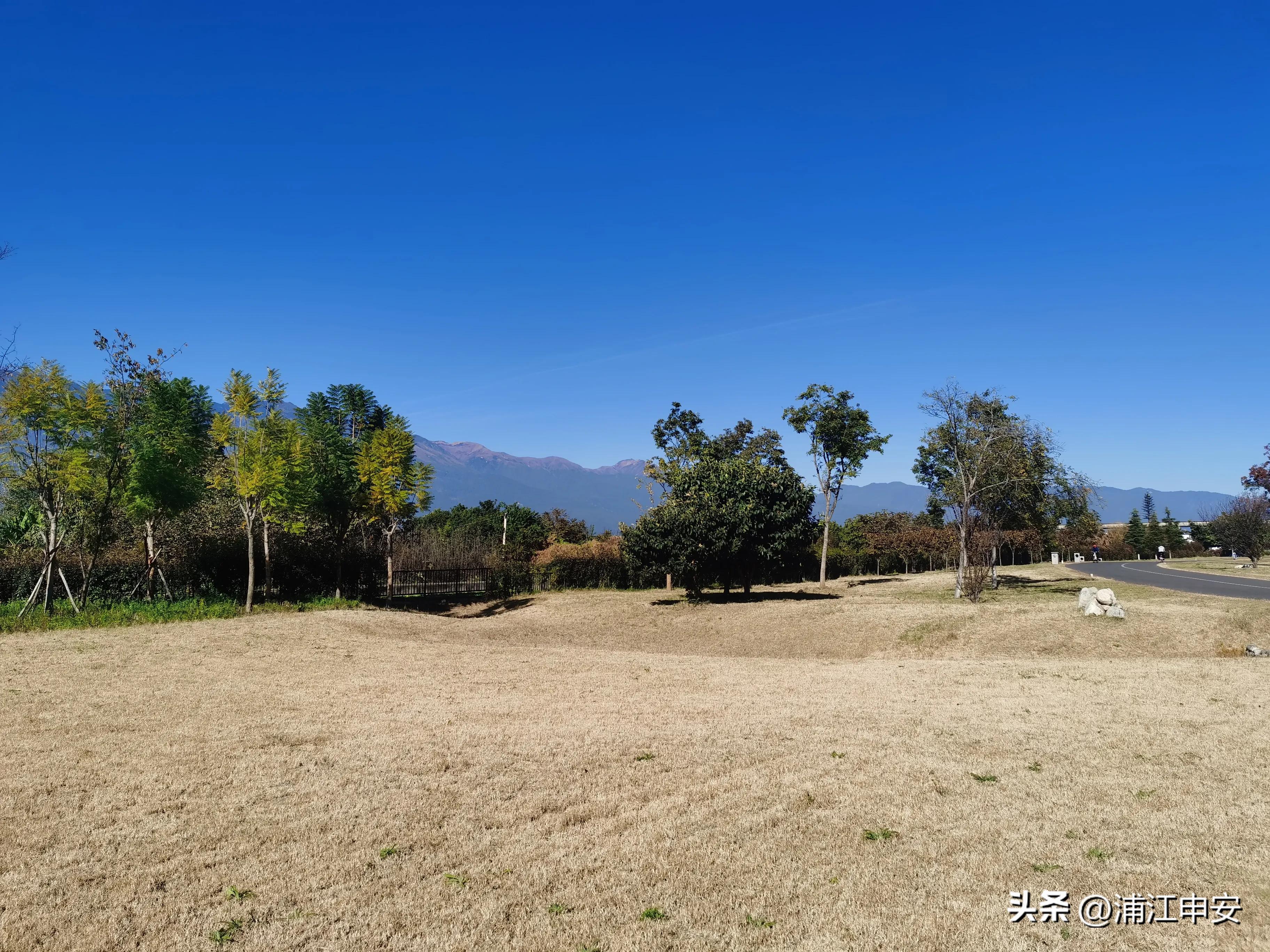 云南大理洱海龙龛码头看海景,大理洱海生态走廊精华