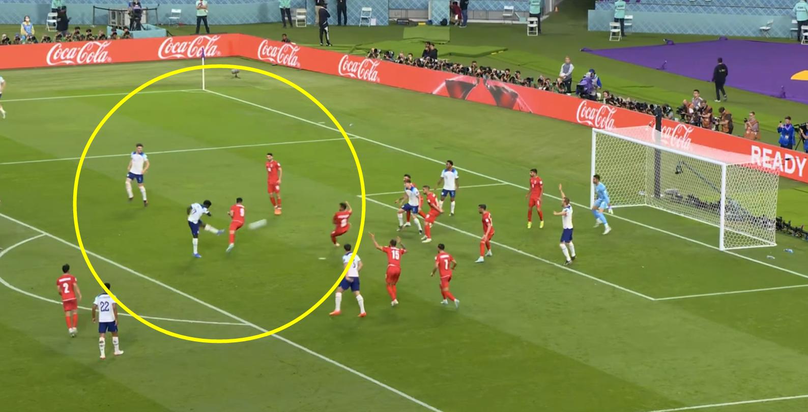 4比3战胜英格兰收获三连冠,头顶脚踢