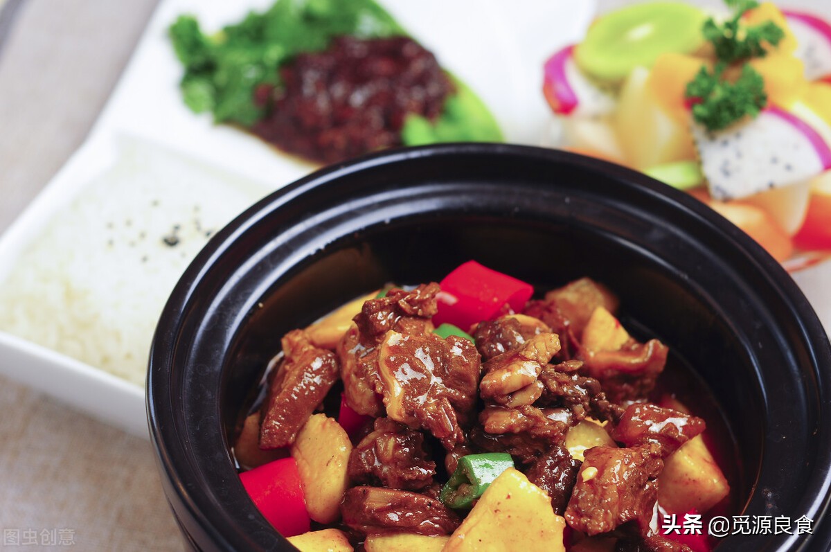 做菜什么时候放盐才好吃,炒菜放盐怎么掌握好才好吃