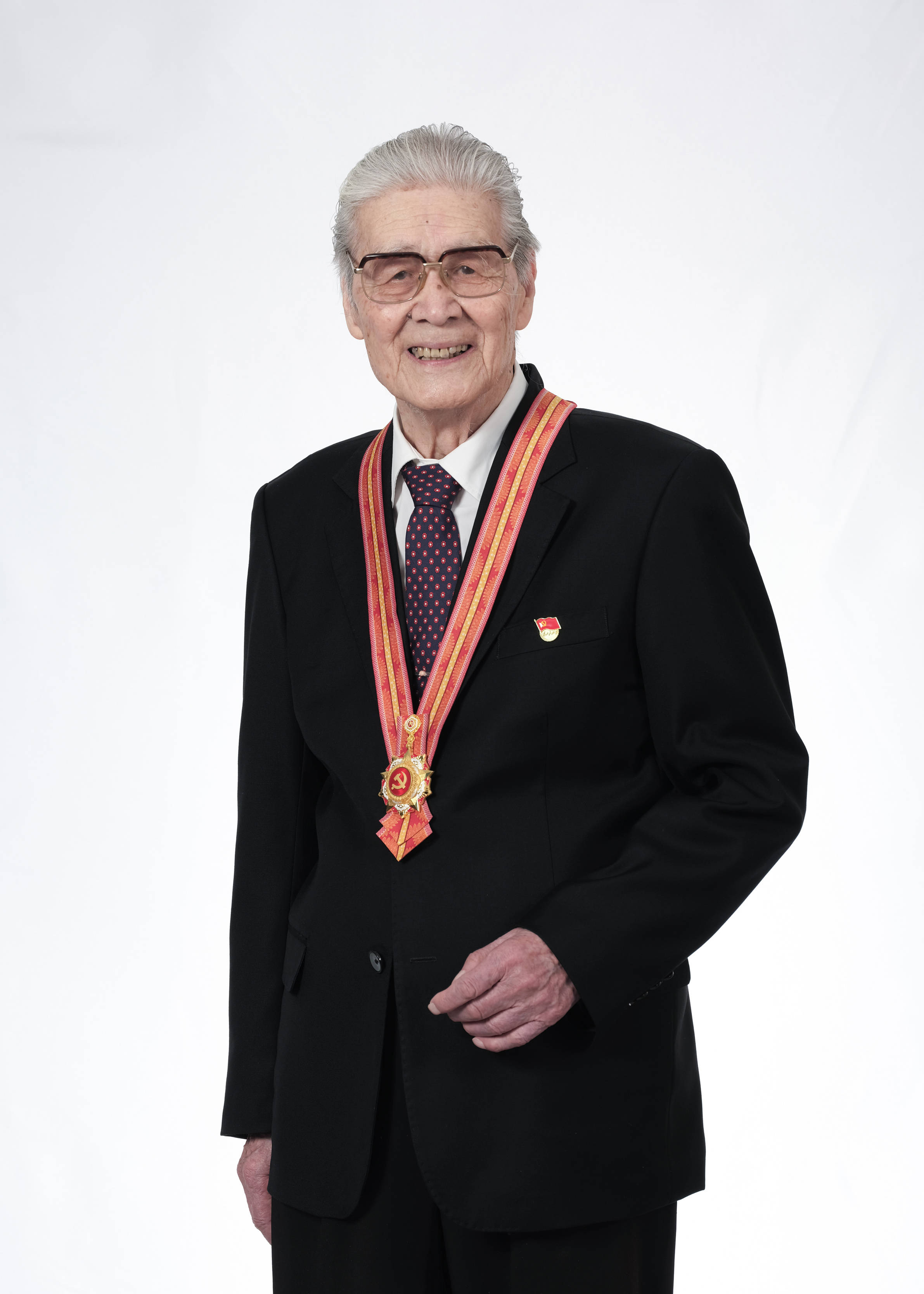 10天内12位名人去世哪12位,12位已经去世了的明星