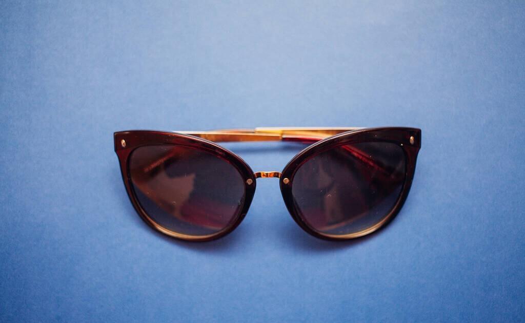 如果眼镜镜片有刮痕了怎么办,眼镜镜片有刮痕怎么办