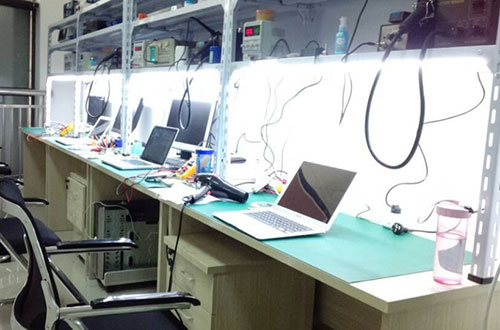 笔记本外接屏幕为啥显示不出来,笔记本外接显示器自带的屏不显示