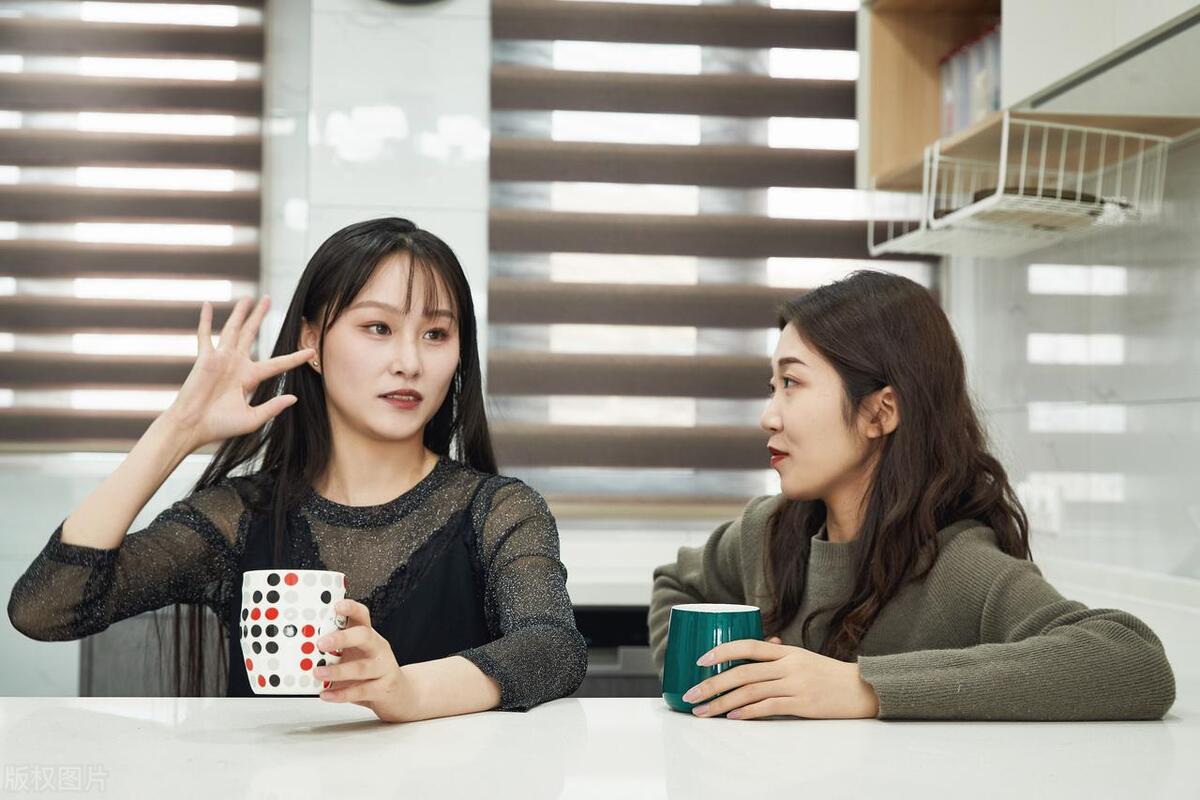 和相好的异性聊天没话题聊怎么办,不知道跟女生聊天应该聊什么话题