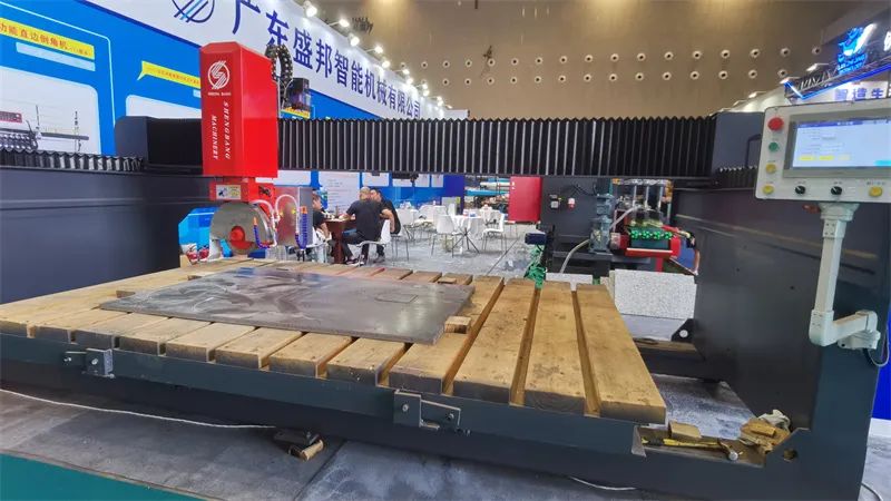 最新低碳智能技术亮相石油装备展,低碳技术与智能制造科技博览会