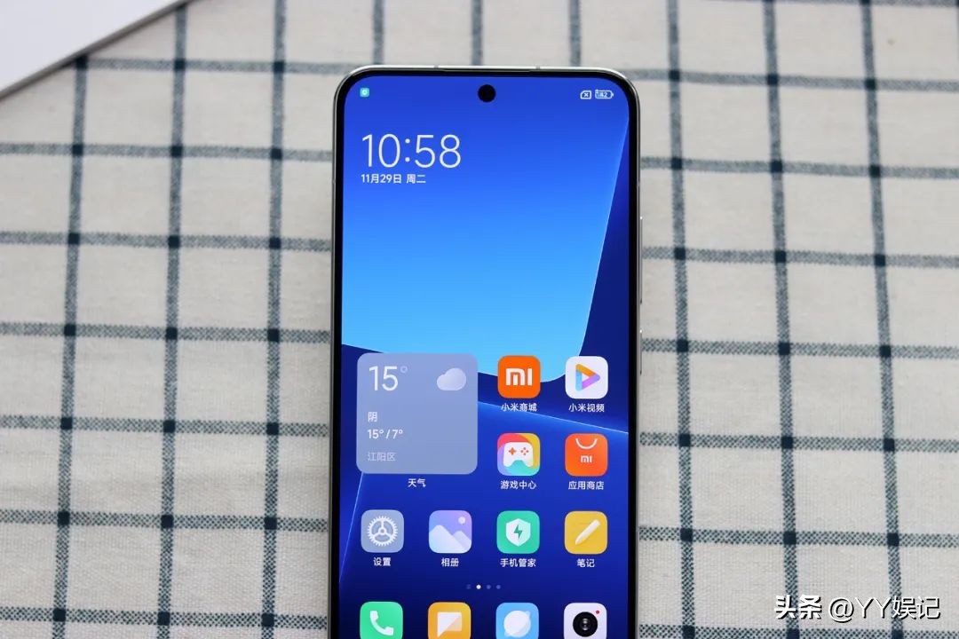 6.9英寸小米大屏幕手机,小米6.7寸直屏手机推荐