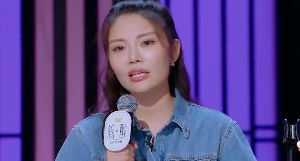 女星珠圆玉润骨瘦如柴,筷子腿排骨胸