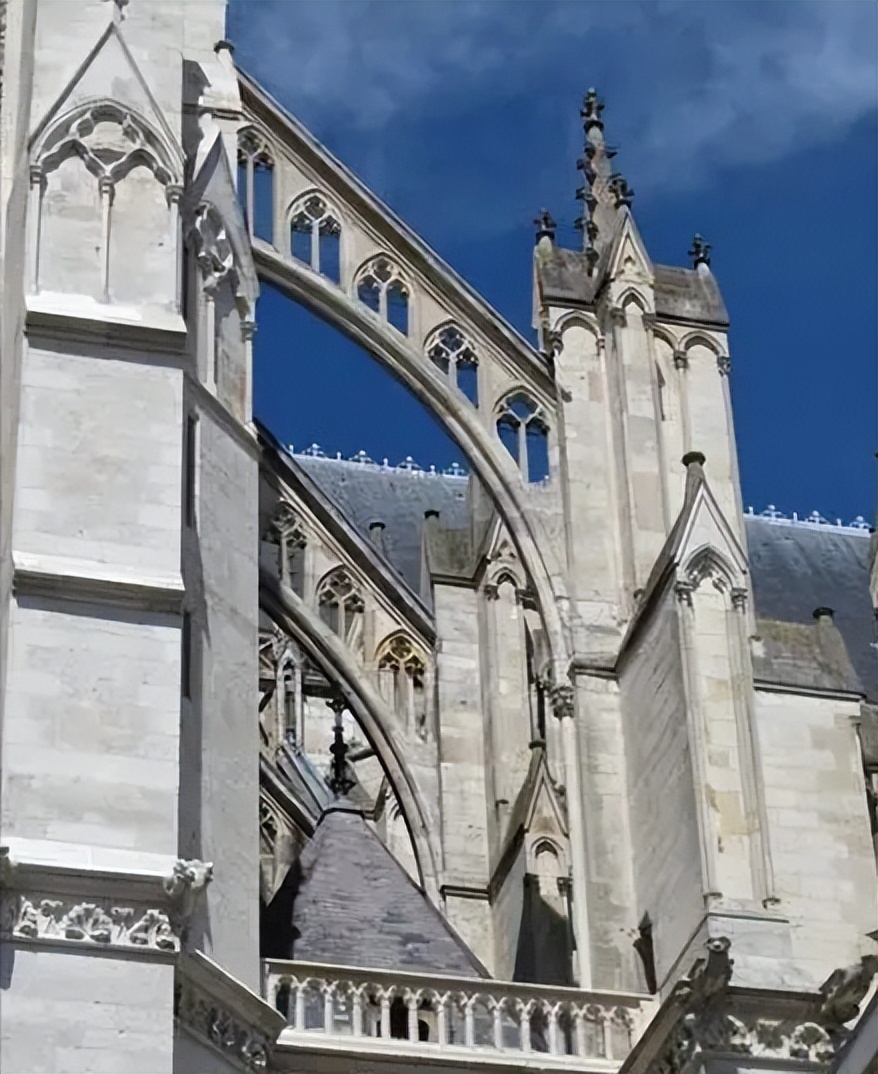 哥特式古建筑艺术之美,哥特式文化的特点