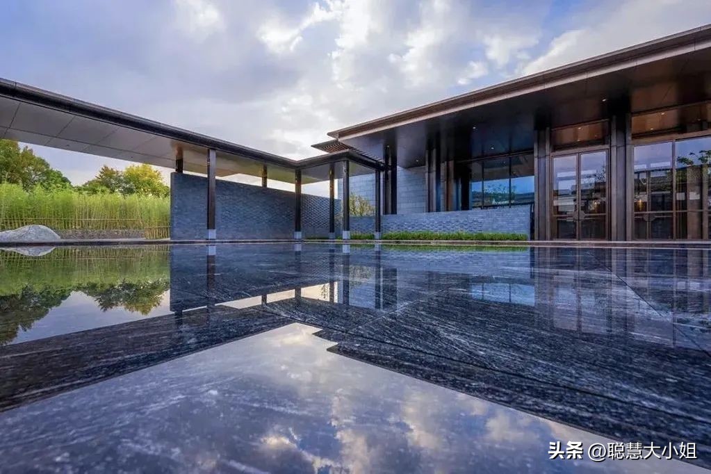 去安吉住哪个酒店离各景区比较近,去安吉哪种酒店最好玩