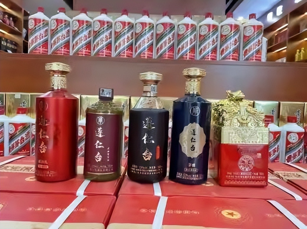 *疆新**景美酒更美,本地人待客常喝什么酒?5款臻酿香醇盛请远方客