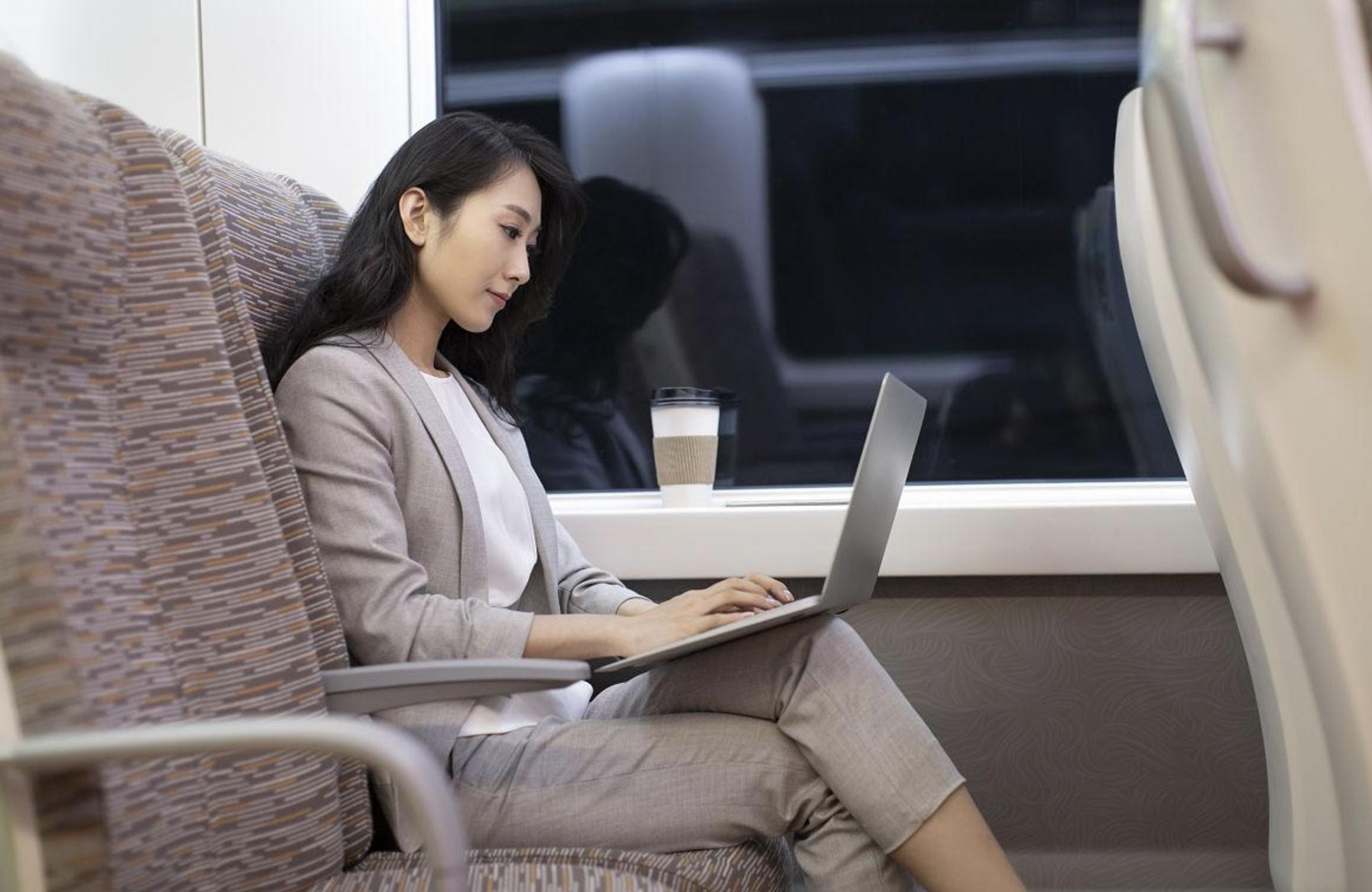 超质感轻薄笔记本你用的哪一款,最轻薄实用的笔记本推荐