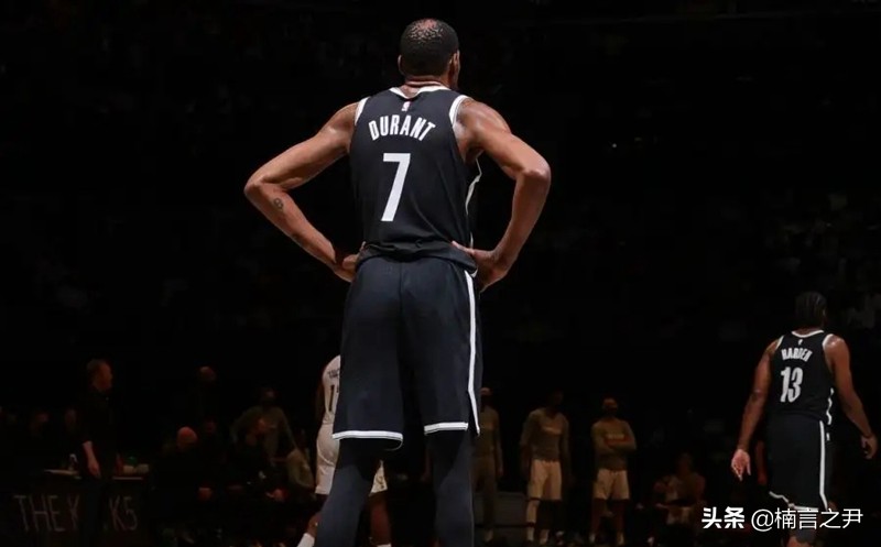 杜兰特回应穿回35号球衣,杜兰特解释改穿7号球衣