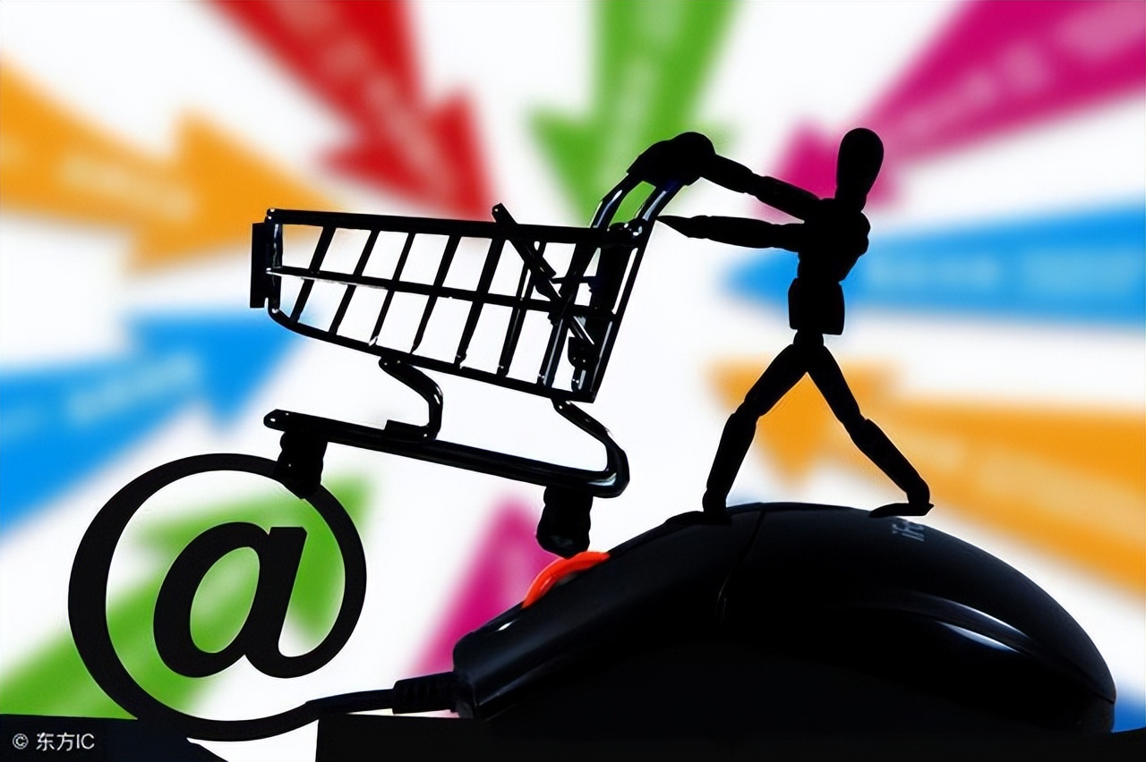 网友衣服放购物车太久被客服嘲笑,因衣服长时间放购物车被客服讽刺