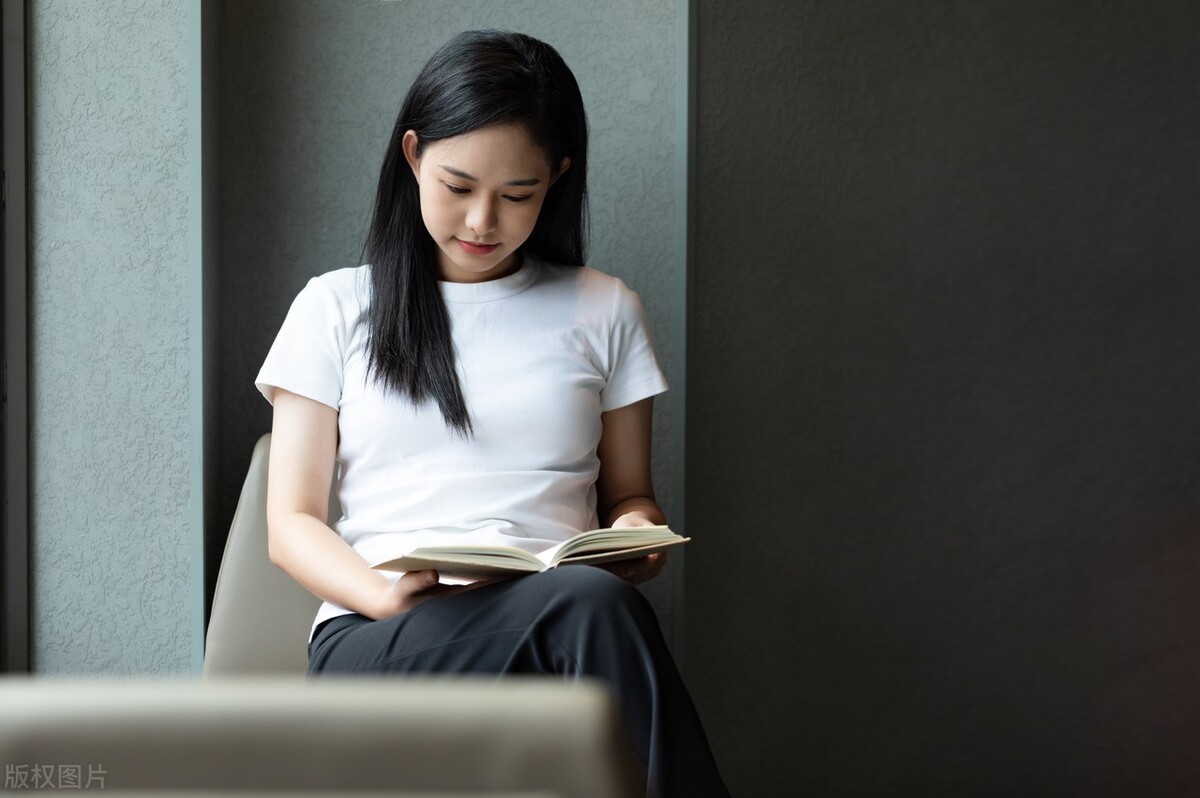 新手做公众号如何一个月涨粉10000,如何注册一个有收益的公众号