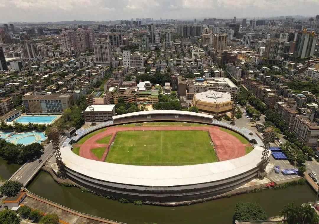 广州队重返越秀山球迷不离不弃,广州队越秀山主场票务