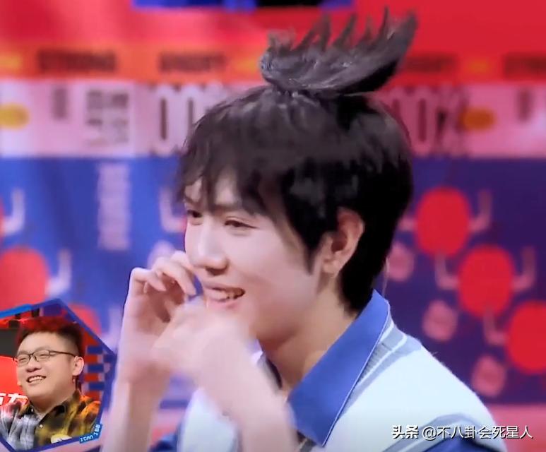 刘晓庆戴头套,刘晓庆戴假发吗