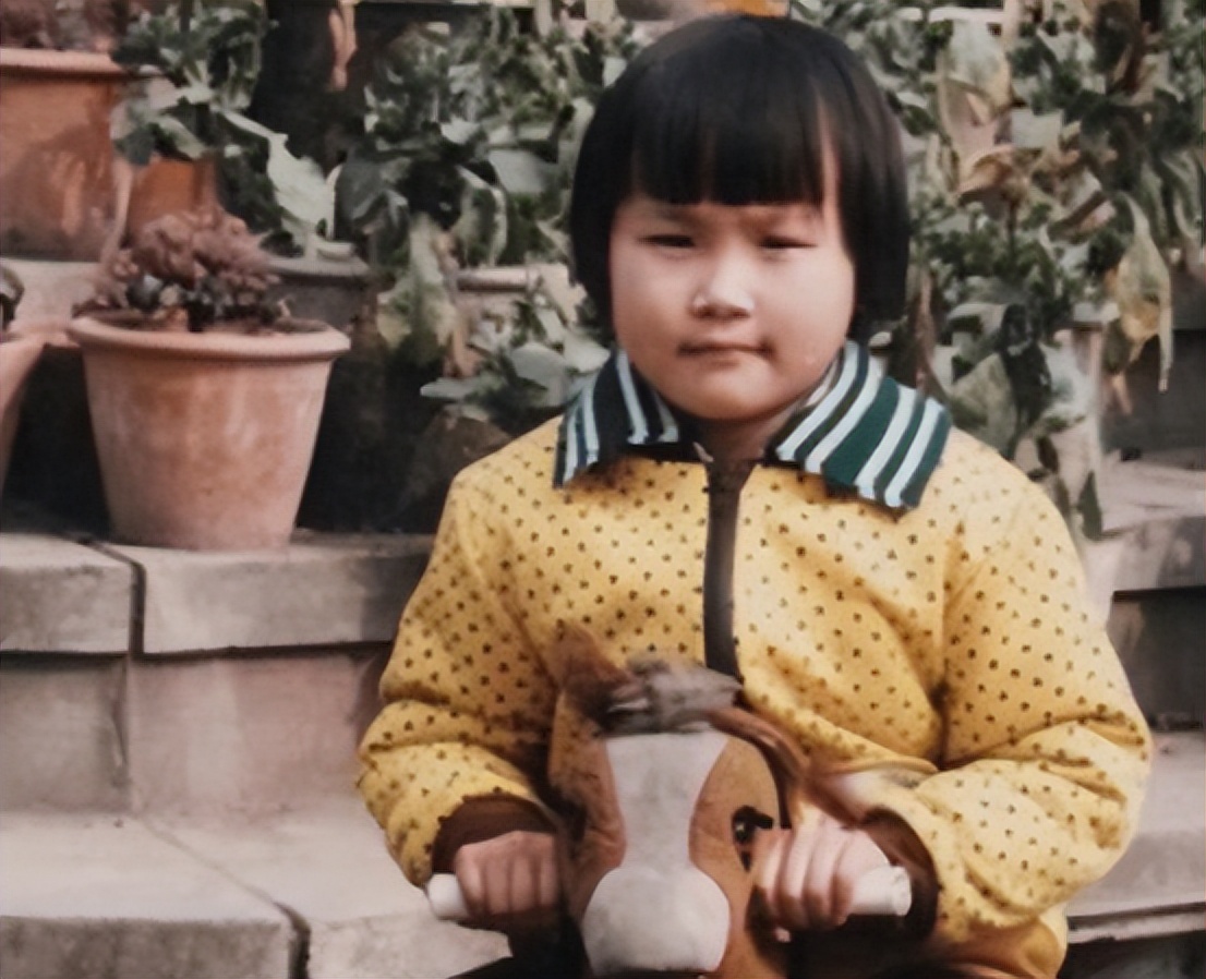 李宇春瘫痪坐轮椅综艺,李宇春自曝患脊柱炎有什么征兆