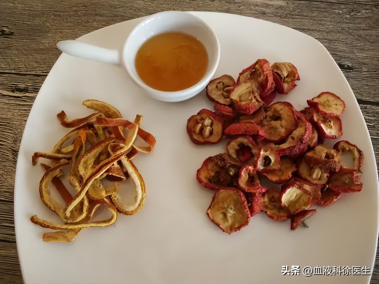 老年人不建议吃的零食,老年人不要太节约三种零食要多吃