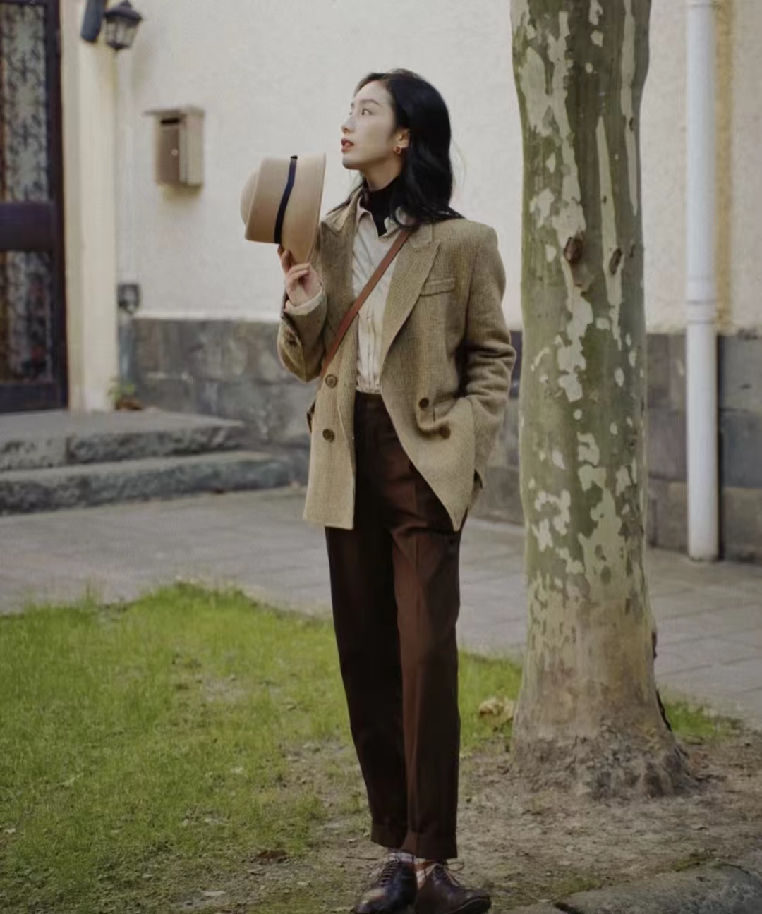 40到50岁秋冬高档女装连衣裙,秋冬搭配简约高级30岁到40岁