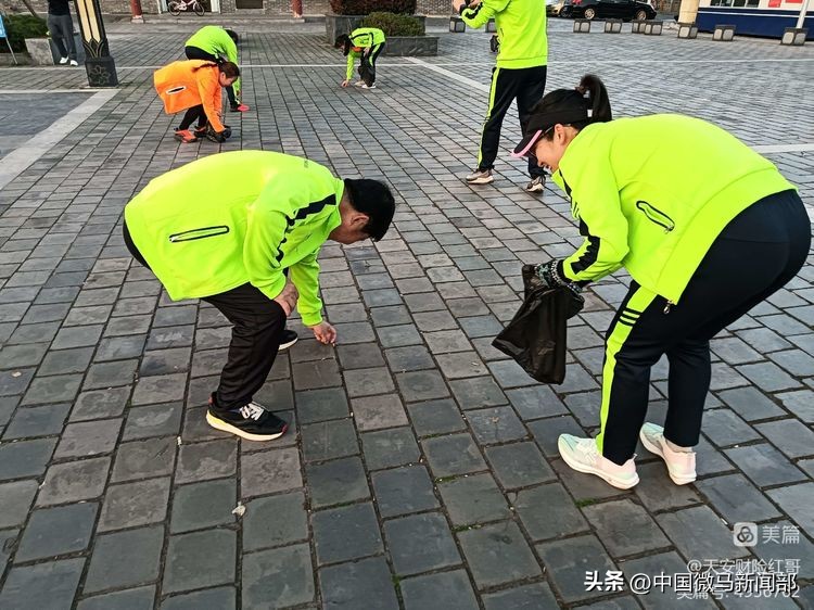 向雷锋同志学习60周年纪念活动,向雷锋同志学习题词视频