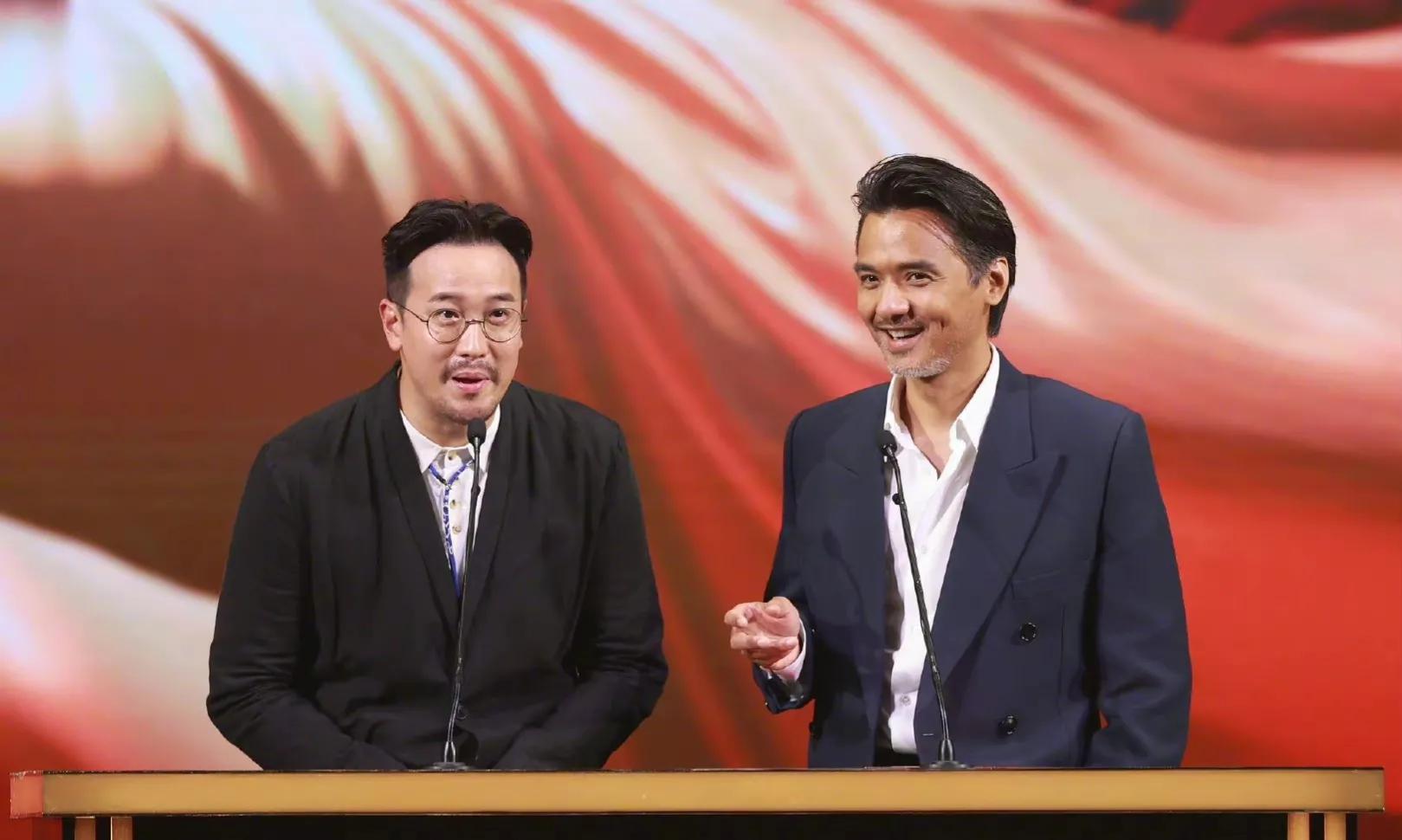 金像影后刘雅瑟获奖现场,金像红毯