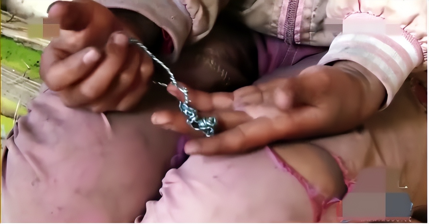 变形计农村女孩被妈妈宠成公主,城市妈妈领养农村女儿变形计