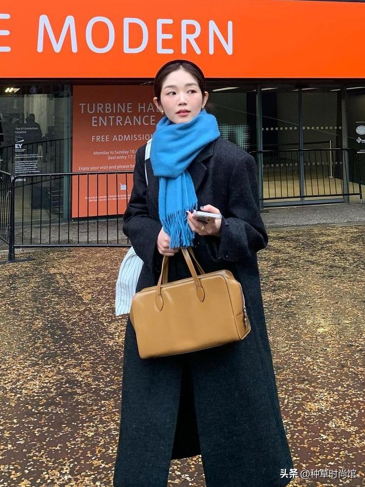 韩国小姐姐冬日穿搭,拜托冬天穿短袖