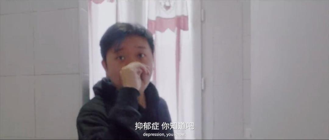 留学生崇洋媚外，活该有家难回？看完一部片，再也不会这样说