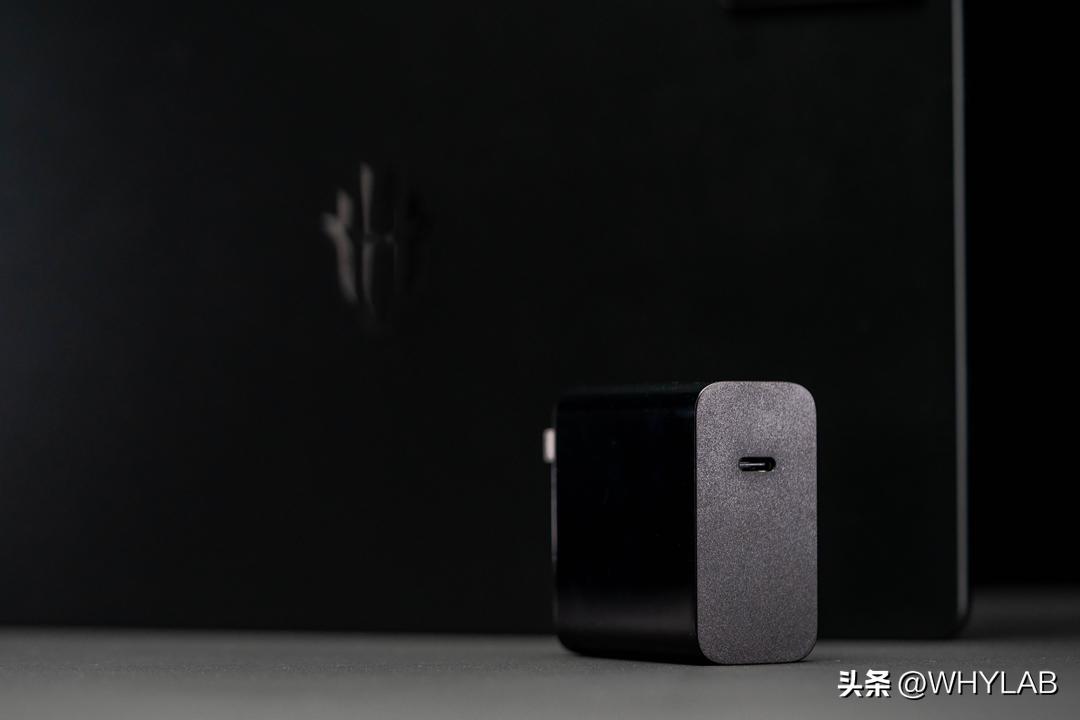 红魔平板游戏空间有哪些黑科技,12.1英寸的红魔电竞平板有多大