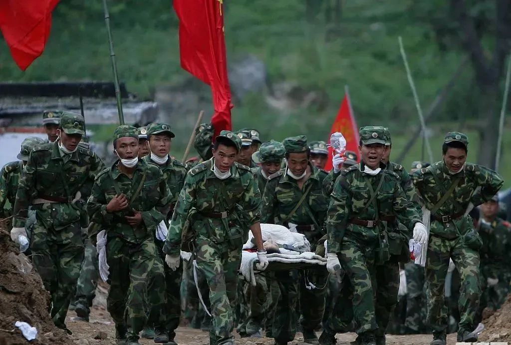 感恩祖国徐涛诗朗诵,感恩祖国朗诵视频徐涛