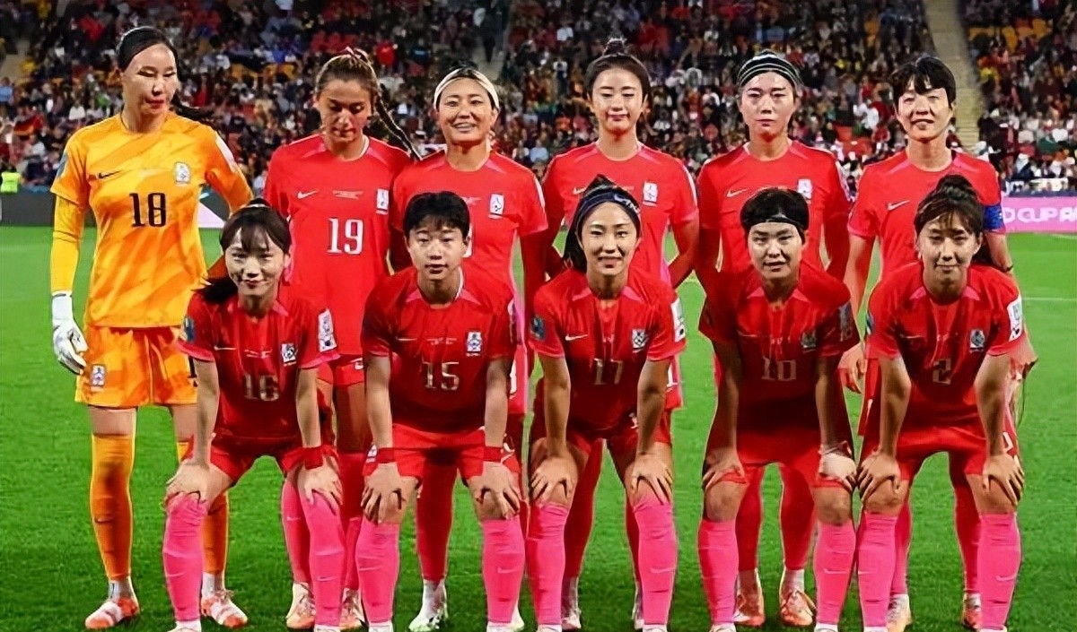 国足重返世界杯赛场,国足再启航足球之夜完整版