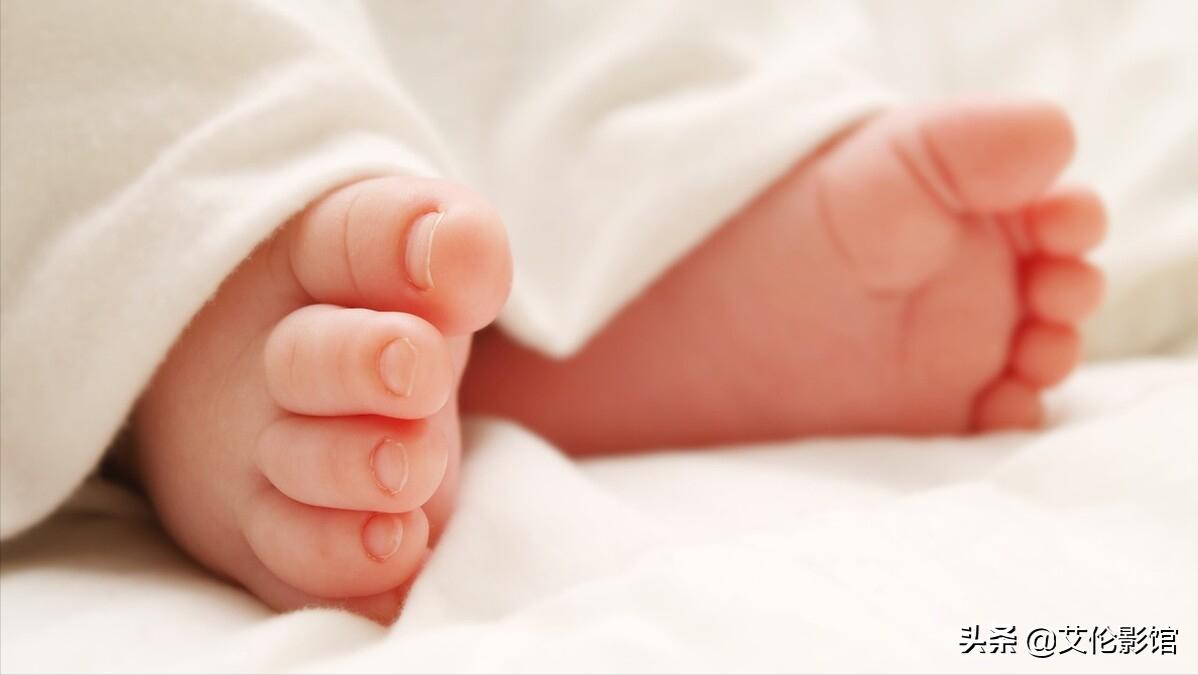 湖北36岁女子怀孕27周羊水破了，医生判定宝宝救不活，女：保孩子