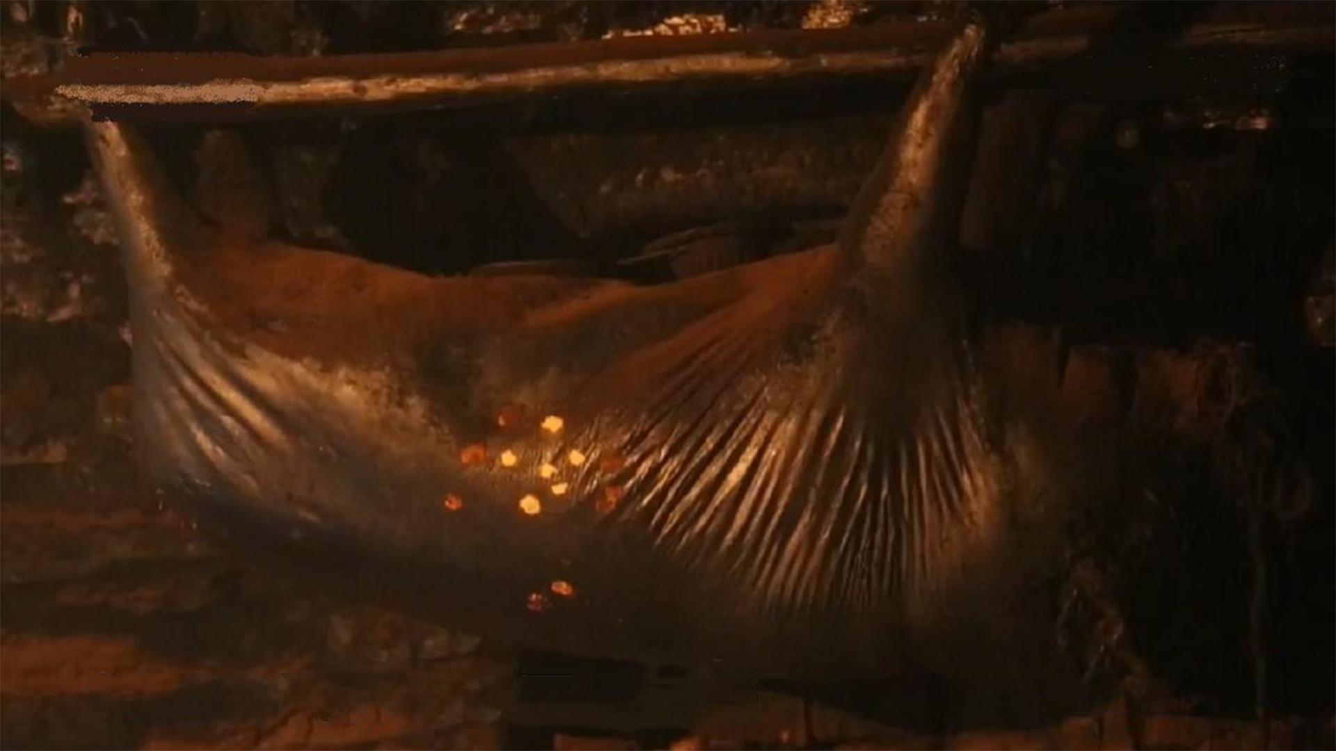 四川亚卓30多年的臭猪肉算美食吗？当地拿来入药熬汤，味道如何？