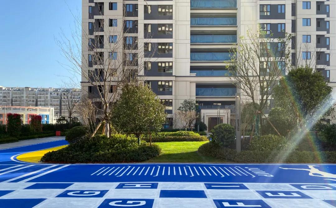 瑞金这里惊现霸气烤鳄鱼,炙热开席,味你而来