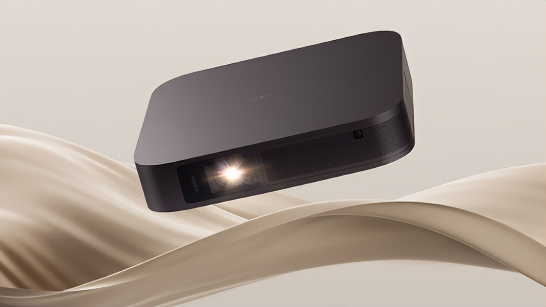 投影仪当贝f3和极米z8x评测,极米和大眼橙x7d投影仪对比