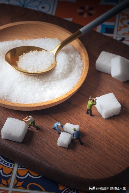 半年线突破走势,半年线走平