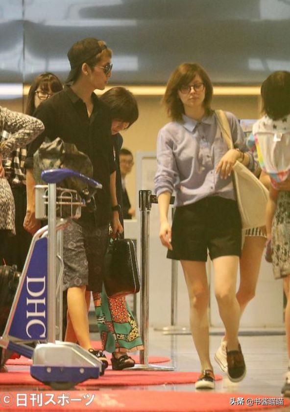 三种日本明星人夫宠爱模式的本质：男人够成熟且认命，女人变好命