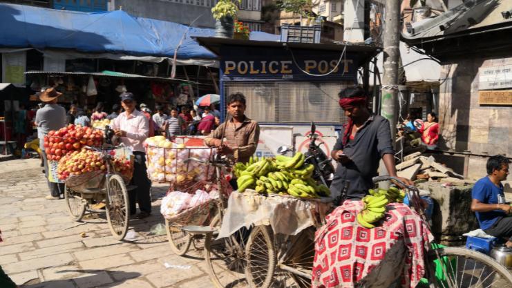 5万尼泊尔卢比娶尼泊尔女人 (尼泊尔姑娘为爱勇嫁中国江西)