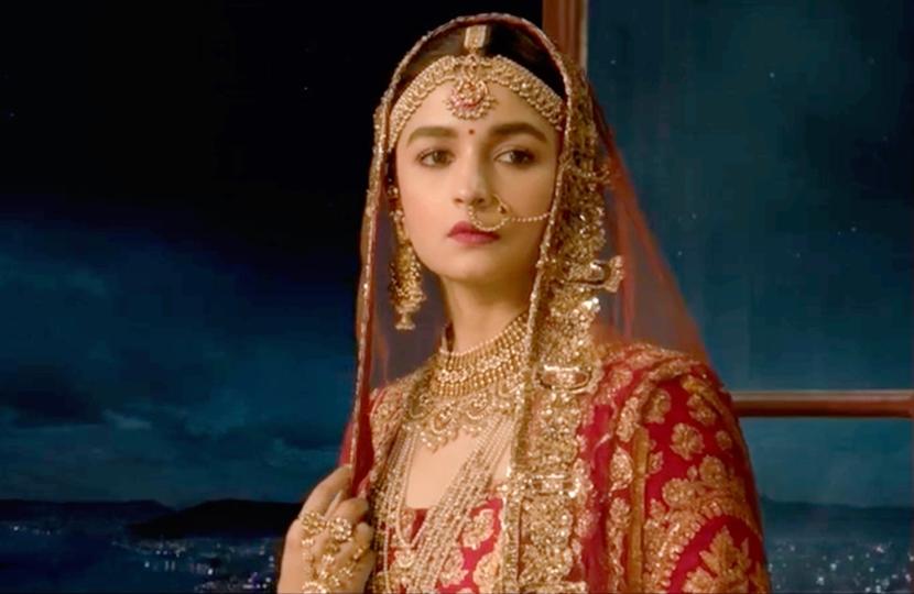 看脸就够的印度电影绝美女主,绝症妻为丈夫物色绝美续弦娇妻