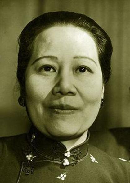 中国第一位留美女性,宋家王朝话事人,为敛财无所不用其极