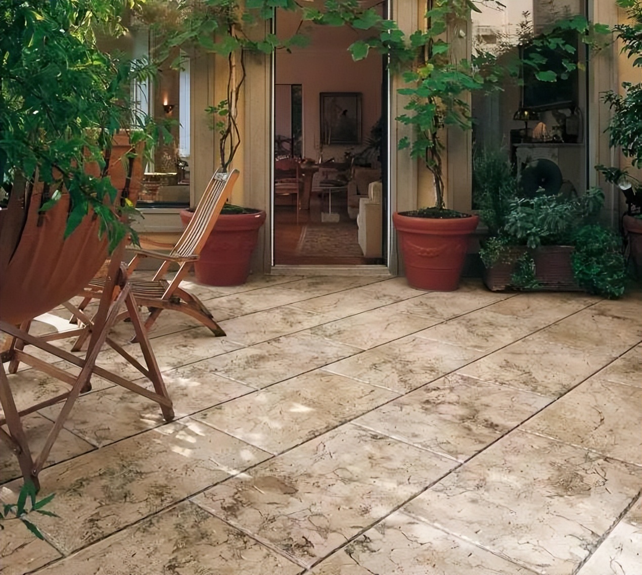 一楼带院的房子到底好不好,一楼带院的房真的不能买吗