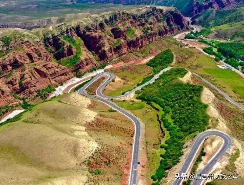 呼图壁旅游的地方,一起去村游怎么拍